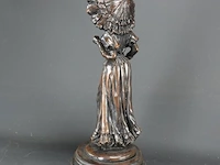 Bronzen beeld dame - afbeelding 4 van  5