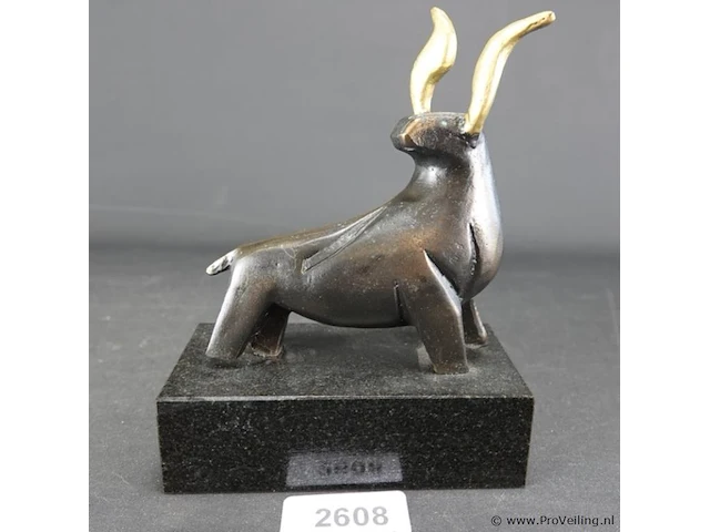 Bronzen beeld "kracht" corry ammerlaan - afbeelding 1 van  5