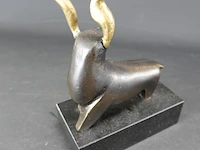 Bronzen beeld "kracht" corry ammerlaan - afbeelding 3 van  5
