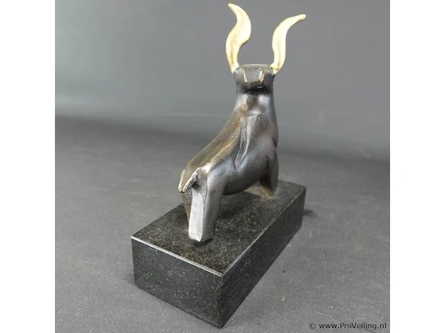 Bronzen beeld "kracht" corry ammerlaan - afbeelding 4 van  5