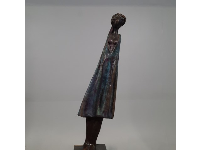 Bronzen beeld op stenen sokkel, n. knoop, 2008 - afbeelding 5 van  7
