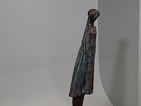 Bronzen beeld op stenen sokkel, n. knoop, 2008 - afbeelding 6 van  7
