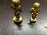 Bronzen beeldjes manneke pis 2stuks - afbeelding 2 van  2