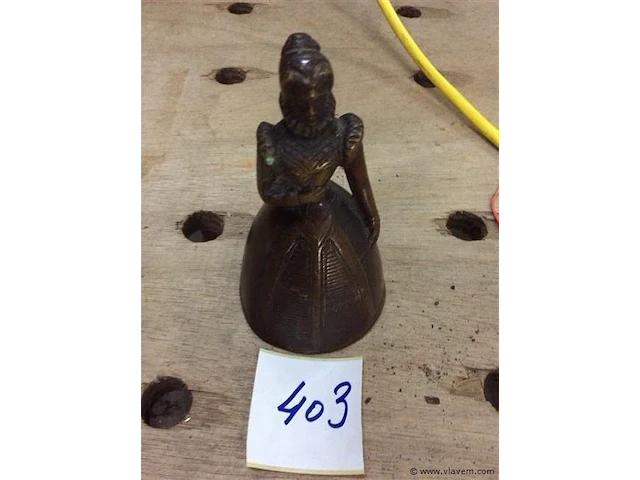 Bronzen bel zonder klepel - afbeelding 1 van  3
