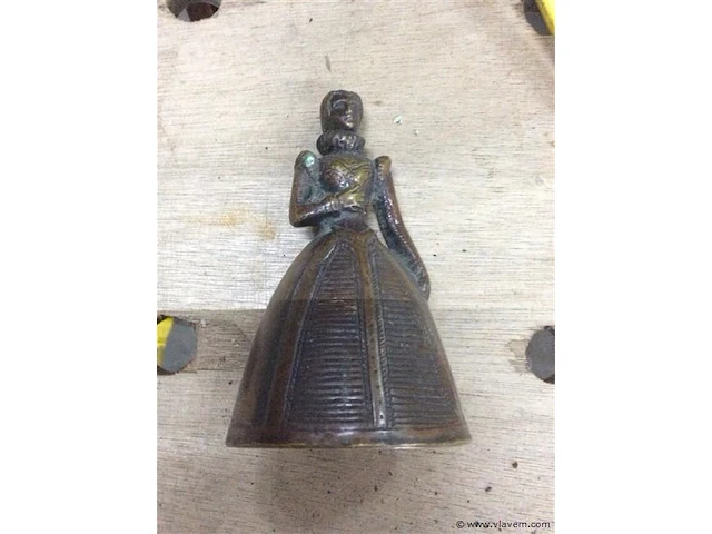 Bronzen bel zonder klepel - afbeelding 2 van  3