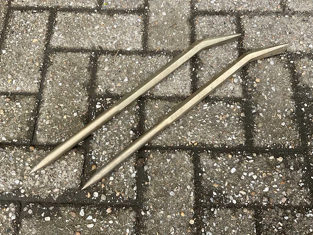 Bronzen betonbeitel - 50 cm (2x) - afbeelding 1 van  4