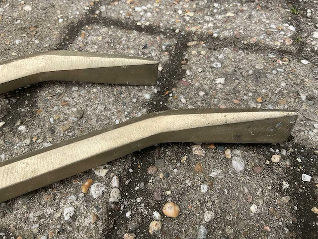 Bronzen betonbeitel - 50 cm (2x) - afbeelding 3 van  4