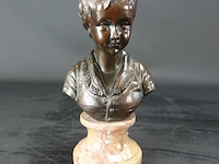 Bronzen buste op marmeren basement - afbeelding 1 van  5