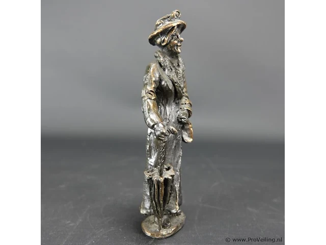 Bronzen dame met paraplu - afbeelding 2 van  5