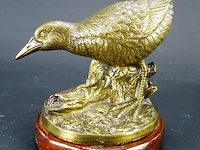 Bronzen houtsnip op houten basement - afbeelding 2 van  5