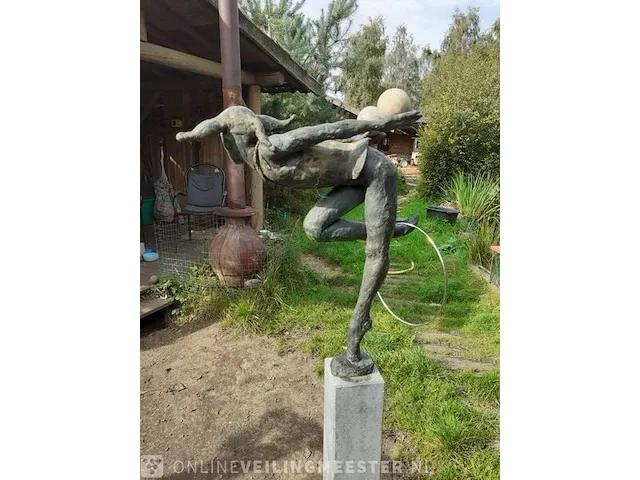 Bronzen kunstobject/beeld juggling jewel, op sokkel - afbeelding 9 van  12