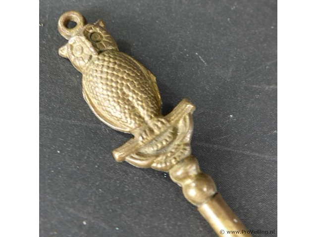 Bronzen schoenlepel - afbeelding 2 van  5