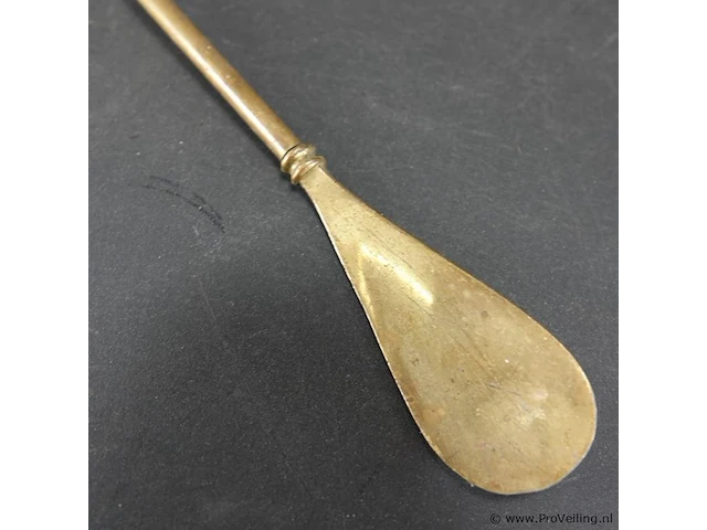 Bronzen schoenlepel - afbeelding 3 van  5