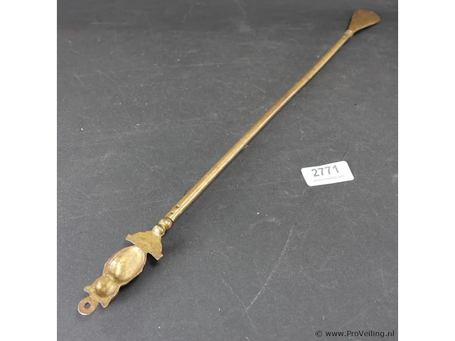 Bronzen schoenlepel - afbeelding 4 van  5
