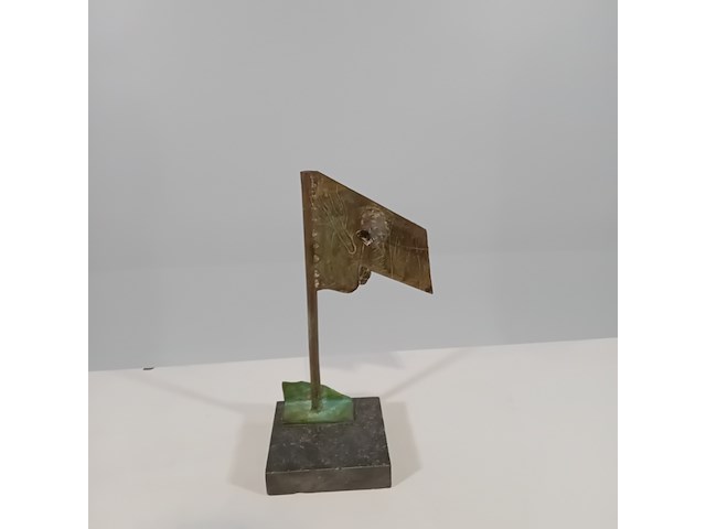 Bronzen sculptuur, dick van wijk, vlag - afbeelding 1 van  7