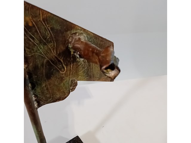 Bronzen sculptuur, dick van wijk, vlag - afbeelding 4 van  7