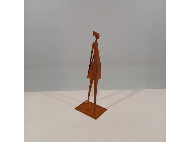 Bronzen sculptuur, jean van der pol, wandelend meisje - afbeelding 1 van  7