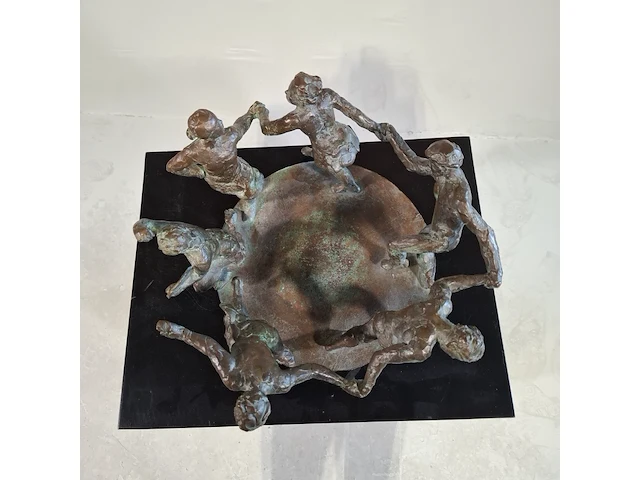 Bronzen sculptuur op metalen sokkel - afbeelding 4 van  6