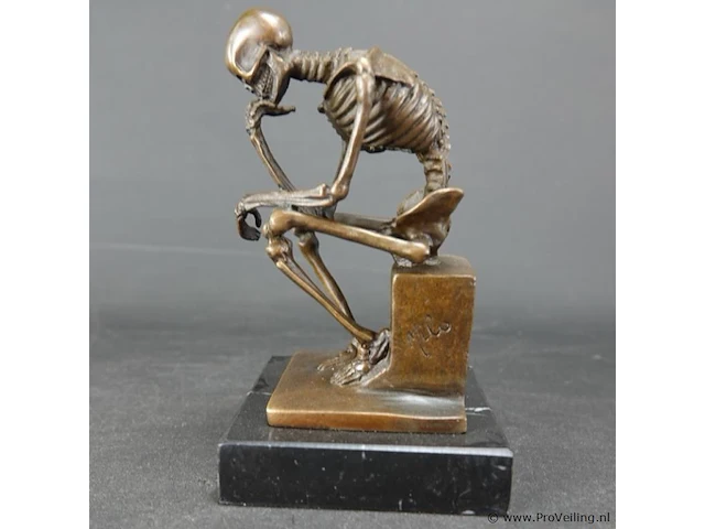 Bronzen "te lang denken is ook niet goed" - afbeelding 2 van  5