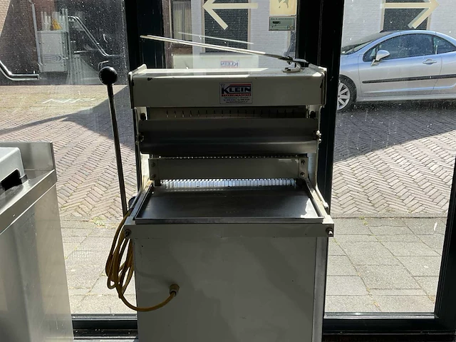 Broodsnijmachine - afbeelding 3 van  9