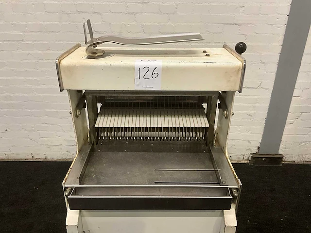 Broodsnijmachine - afbeelding 7 van  10