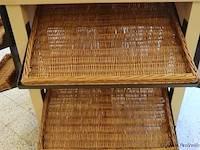 Broodstelling v.v. diverse broodmanden - 157x80x102cm - afbeelding 4 van  6