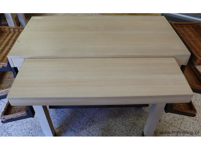 Broodstelling v.v. diverse broodmanden - 157x80x102cm - afbeelding 6 van  6