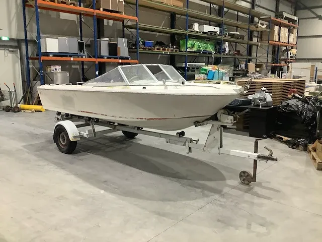 Broom speedboot met trailer - afbeelding 5 van  12
