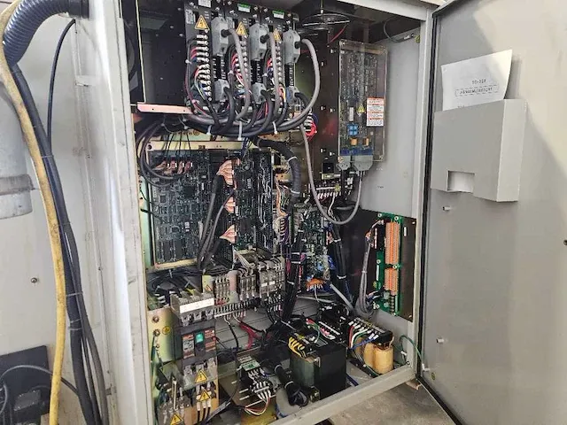 Brother - tc 228 - cnc freesmachine - 1994 - afbeelding 4 van  13