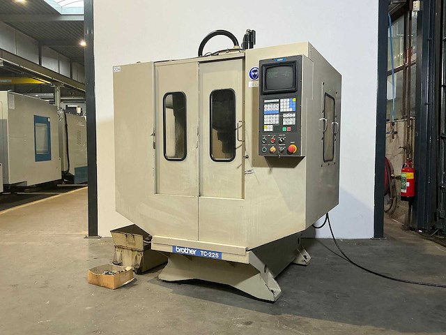 Brother - tc-255 - cnc-milling machine - afbeelding 1 van  14