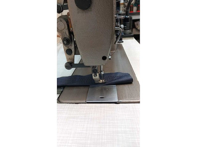 Brother db2-b798-100 industriële naaimachine - afbeelding 6 van  14