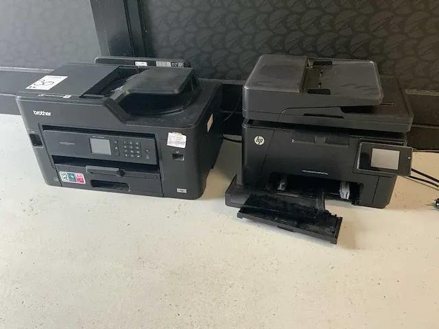Brother / hp laserprinter (2x) - afbeelding 1 van  4
