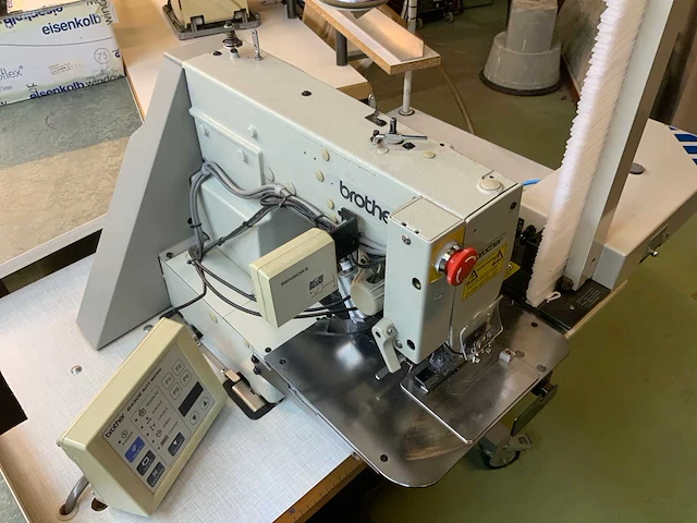 Brother lk3-b434ex-11 naaimachine - afbeelding 6 van  9