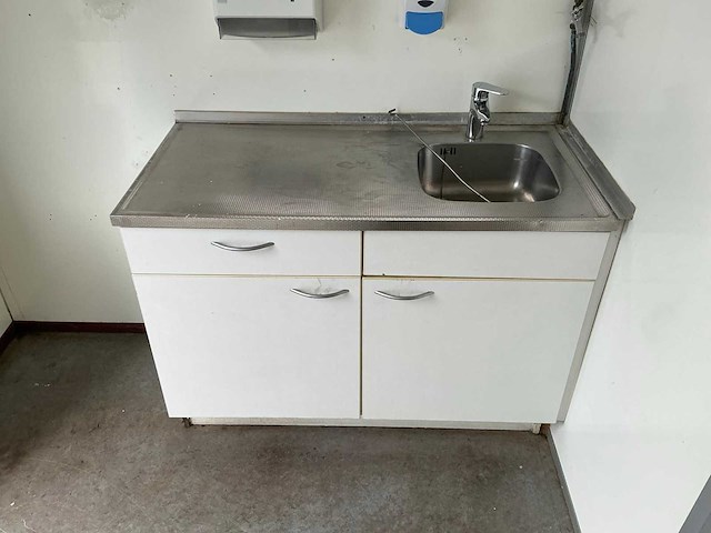 Brouwer kantoorunit / directieunit 10 meter - afbeelding 10 van  42