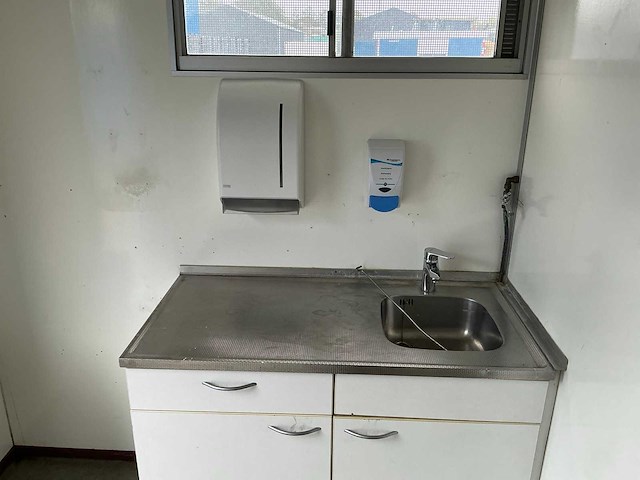 Brouwer kantoorunit / directieunit 10 meter - afbeelding 11 van  42