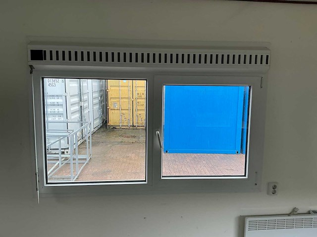 Brouwer kantoorunit / directieunit 10 meter - afbeelding 24 van  42