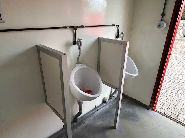 Brouwer sanitair unit op slede - afbeelding 4 van  16