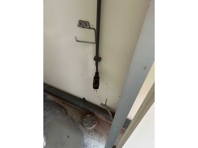 Brouwer sanitair unit op slede - afbeelding 8 van  16