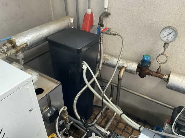 Brouwerij machine (c) - afbeelding 9 van  30