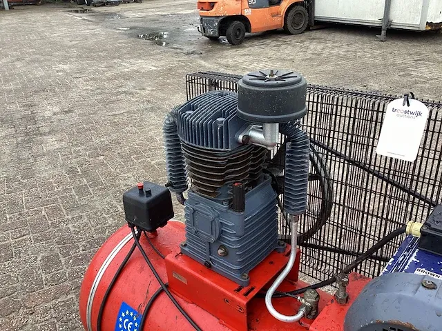 Brown 300 zuigercompressor - afbeelding 7 van  10