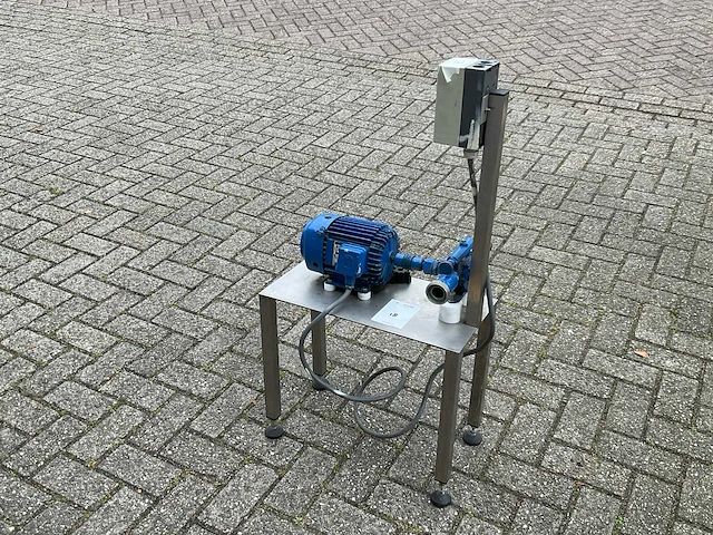 Brown boveri mu71m4a lobbenpomp - afbeelding 1 van  7