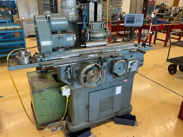 Brown & sharpe 525-13 universele gereedschapslijpmachine - afbeelding 28 van  33