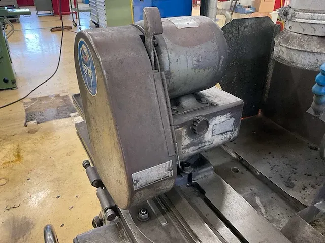 Brown & sharpe no. 13 universele gereedschapslijpmachine - afbeelding 2 van  28