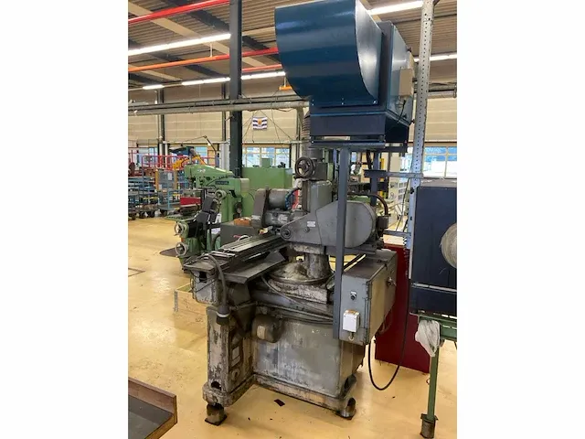 Brown & sharpe no. 13 universele gereedschapslijpmachine - afbeelding 9 van  28