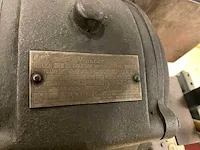 Brown & sharpe no. 13 universele gereedschapslijpmachine - afbeelding 15 van  28