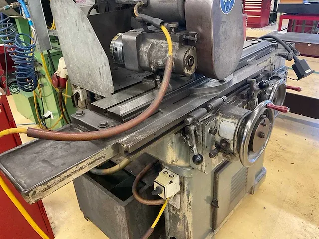 Brown & sharpe no. 13 universele gereedschapslijpmachine - afbeelding 25 van  28