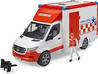 Bruder 1:16 ambulance mb sprinter - afbeelding 1 van  3
