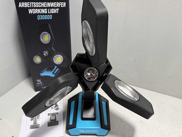 Brüder mannesmann q30600 | zware quantool led werklamp - krachtige lithium accu - dimbaar 500-3500 lm - ip54 - volledig draaibaar - afbeelding 2 van  2