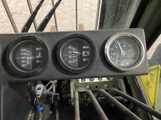Brumeca tt20-4m vorkheftruck - afbeelding 12 van  17