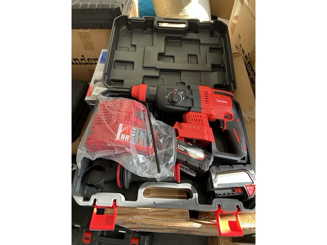 Brushless rotary hammer, sanderz, 2x 18v 4ah, geel dwlt lijn, 2025 - afbeelding 1 van  2